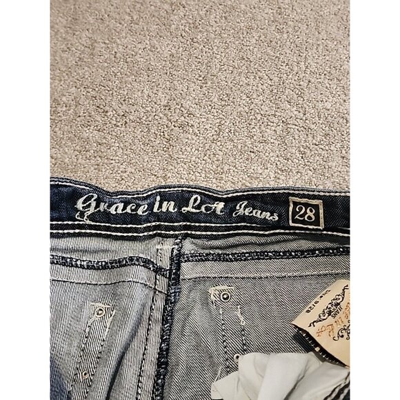 Grace In LA Women's Size 9/28 Embellished Flap Pockets  Heavy Stitch Bootcut - Picture 9 of 16